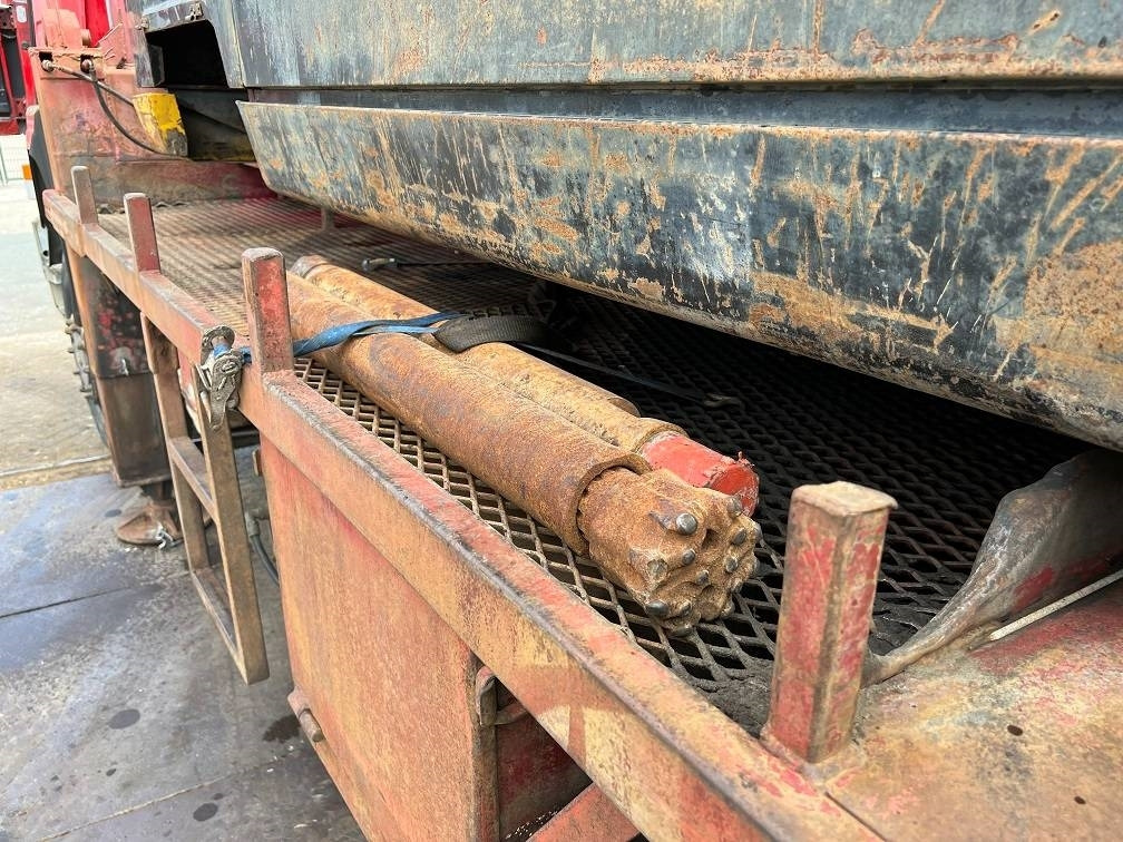 Perforadora Sisu 12E480 6X6 WATER WELL DRILL ATLAS COPCO XRV410 (50: foto 19