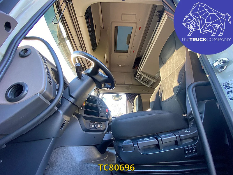 DAF XF 480 - Cabeza tractora: foto 4 DAF XF 480 - Cabeza tractora: foto 4