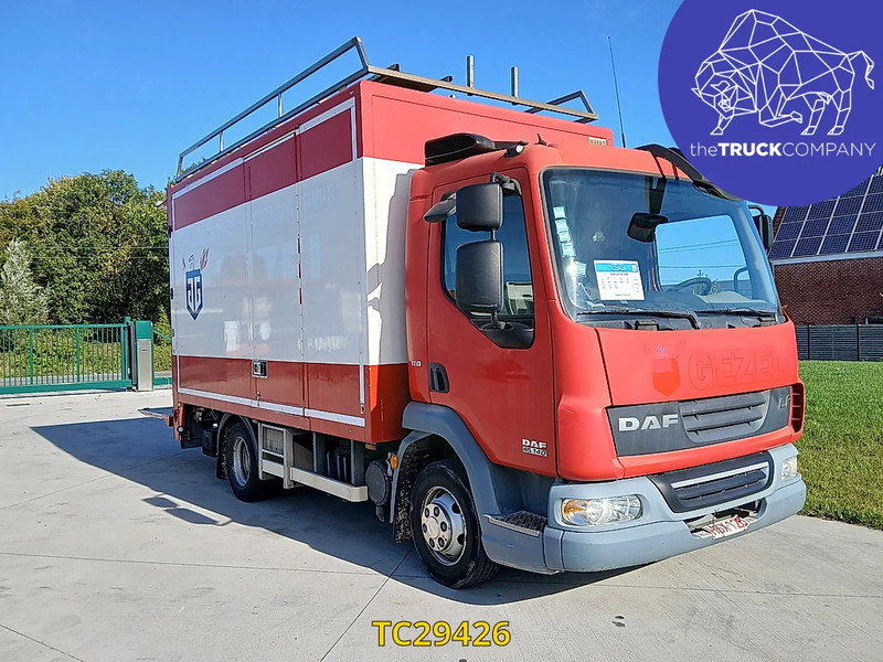 Camión caja cerrada DAF LF 45 140: foto 8