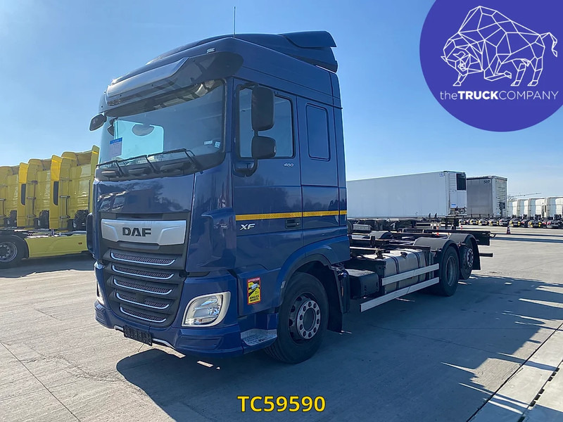 DAF XF Euro6 480 - Camión portacontenedore/ Intercambiable: foto 1 DAF XF Euro6 480 - Camión portacontenedore/ Intercambiable: foto 1