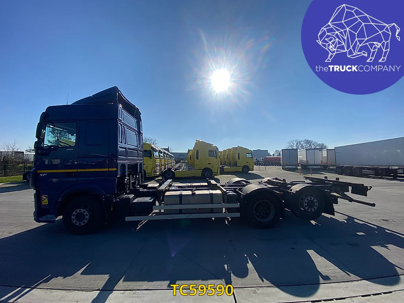 DAF XF Euro6 480 - Camión portacontenedore/ Intercambiable: foto 2 DAF XF Euro6 480 - Camión portacontenedore/ Intercambiable: foto 2