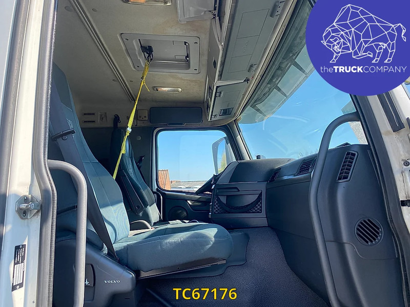 Camión frigorífico Volvo FM 330: foto 6