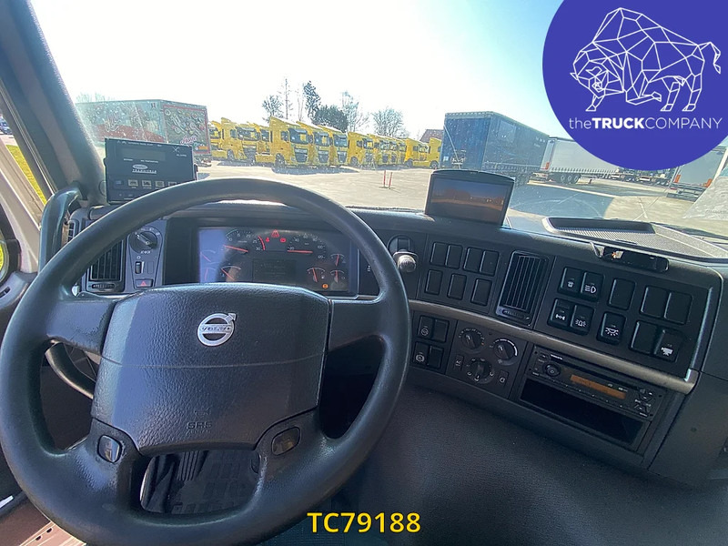 Camión frigorífico Volvo FM 330: foto 6