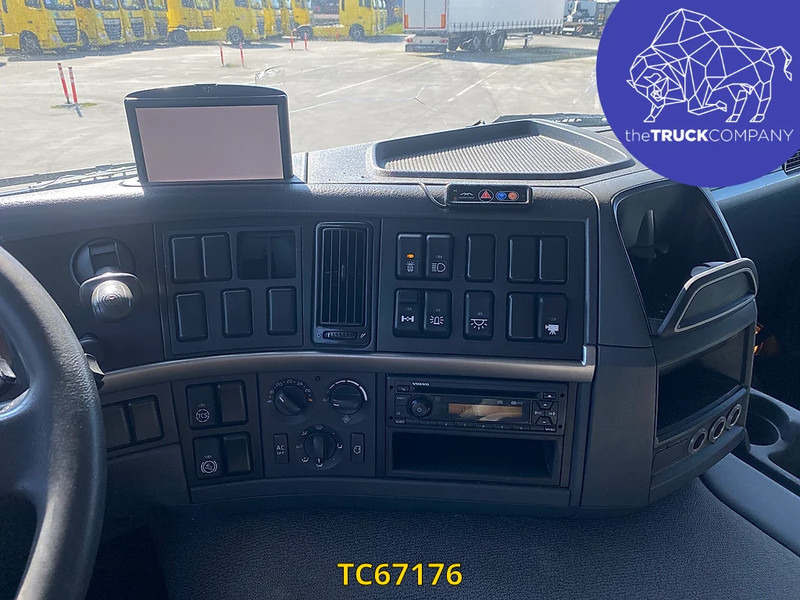 Camión frigorífico Volvo FM 330: foto 7