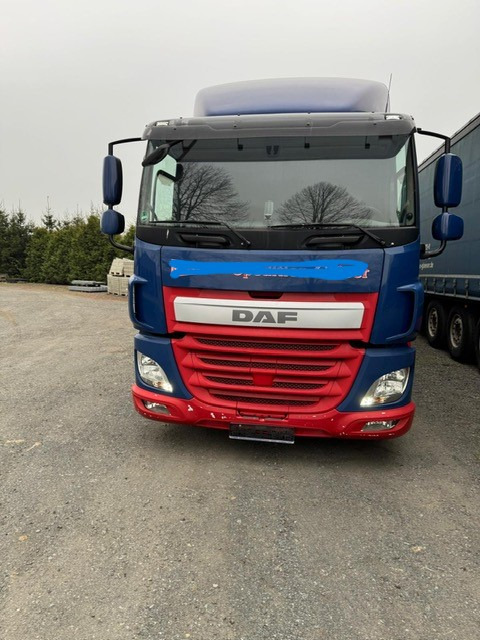 DAF CF 370 Tiefkühler NUR 426000 km - Camión frigorífico: foto 3 DAF CF 370 Tiefkühler NUR 426000 km - Camión frigorífico: foto 3