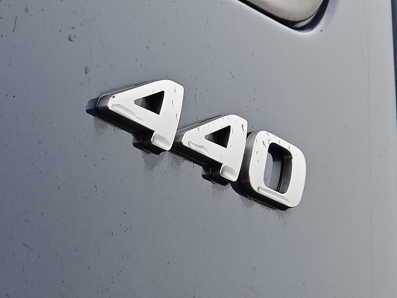 Cabeza tractora DAF XF 440: foto 16