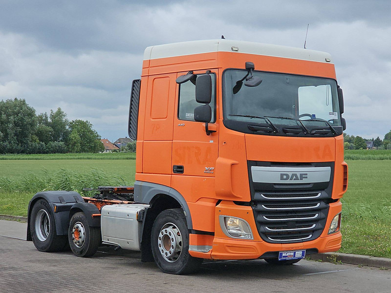 Cabeza tractora DAF XF 440: foto 5