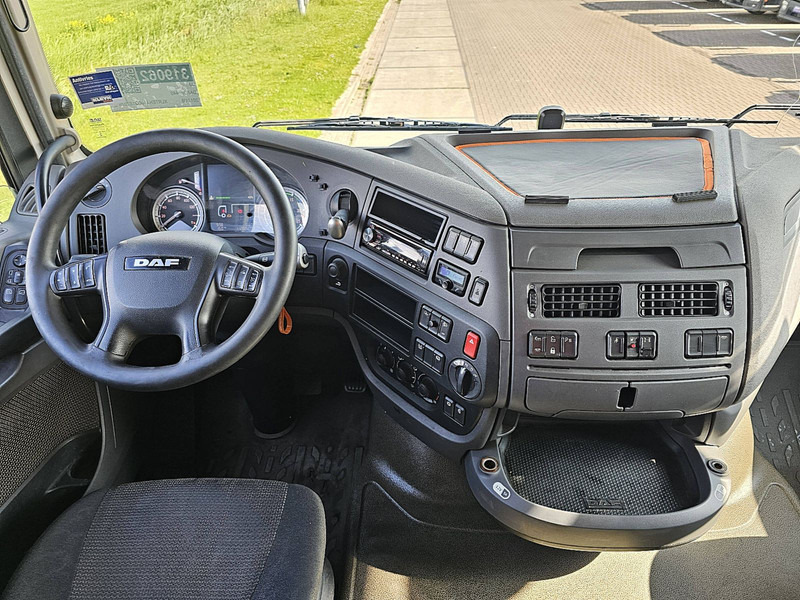 Cabeza tractora DAF XF 440 SPACECAB 2X TANK: foto 8