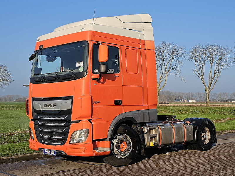 DAF XF 450 - Cabeza tractora: foto 2 DAF XF 450 - Cabeza tractora: foto 2