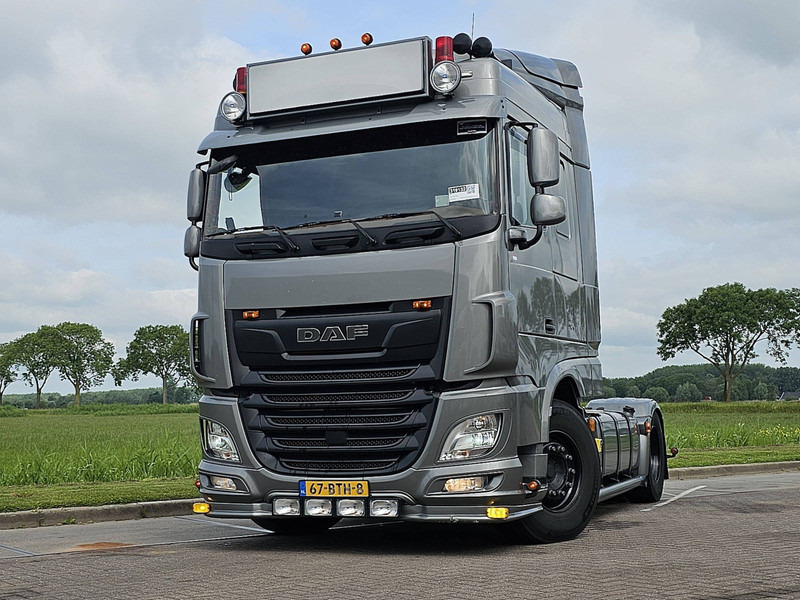 DAF XF 530 MANUAL SHOW TRUCK - Cabeza tractora: foto 1 DAF XF 530 MANUAL SHOW TRUCK - Cabeza tractora: foto 1