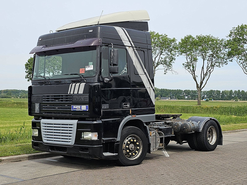 DAF XF 95.380 EURO 2 MANUAL - Cabeza tractora: foto 2 DAF XF 95.380 EURO 2 MANUAL - Cabeza tractora: foto 2