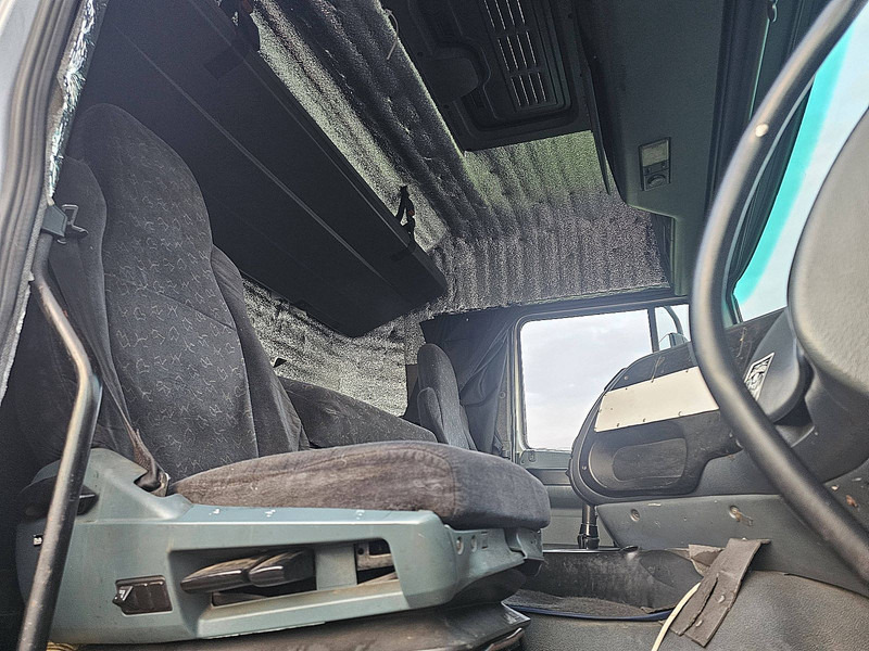 Cabeza tractora DAF XF 95.430: foto 7