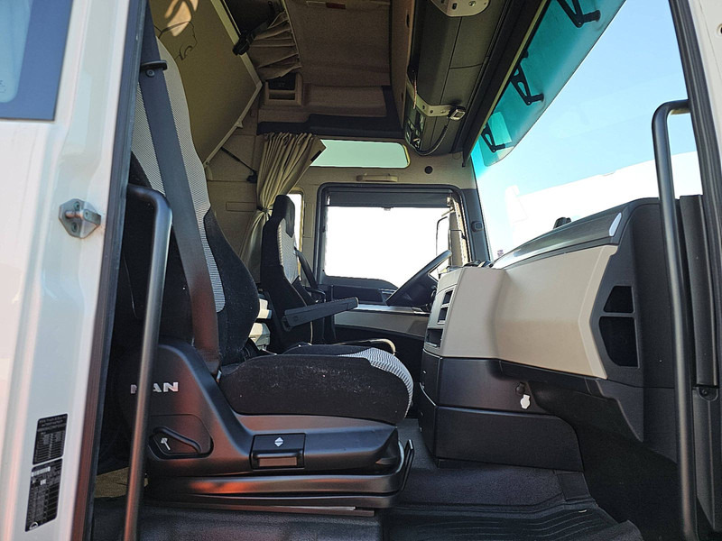 Cabeza tractora MAN 18.460 TGX XXL 2X TANK NL-TRUCK: foto 10