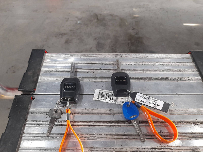 Cabeza tractora MAN 18.460 TGX kipphydaulik: foto 20 Cabeza tractora MAN 18.460 TGX kipphydaulik: foto 20