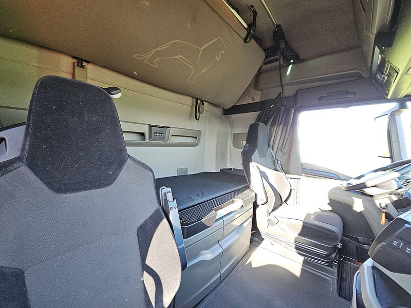 Cabeza tractora MAN 18.510 TGX GX XXL INTARDER LED: foto 14