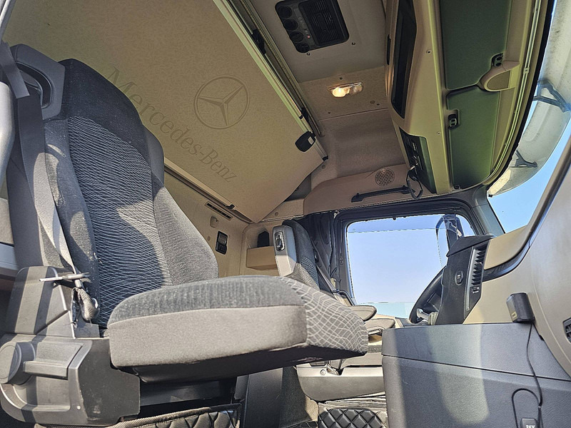 Cabeza tractora Mercedes-Benz ACTROS 1842 LS BIGSPACE 2X TANK: foto 7 Cabeza tractora Mercedes-Benz ACTROS 1842 LS BIGSPACE 2X TANK: foto 7