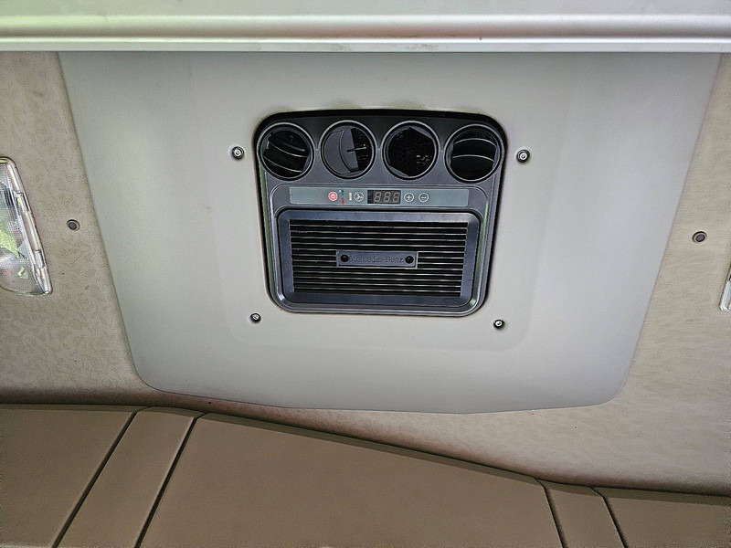 Cabeza tractora Mercedes-Benz ACTROS 1842 LS BIGSPACE 2X TANK: foto 11 Cabeza tractora Mercedes-Benz ACTROS 1842 LS BIGSPACE 2X TANK: foto 11