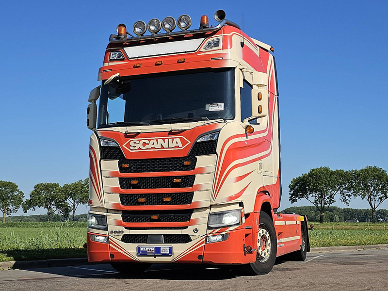 Scania S520 V8 RET. LEATHER - Cabeza tractora: foto 1 Scania S520 V8 RET. LEATHER - Cabeza tractora: foto 1
