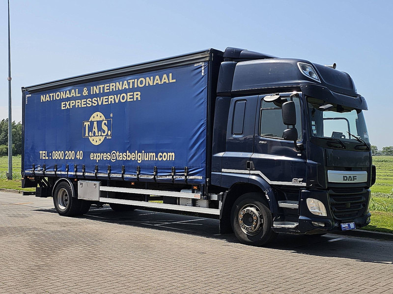 DAF CF 260 - Camión lona: foto 5 DAF CF 260 - Camión lona: foto 5
