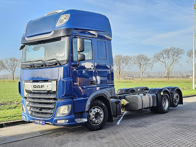 DAF XF 480 - Camión chasis: foto 2 DAF XF 480 - Camión chasis: foto 2