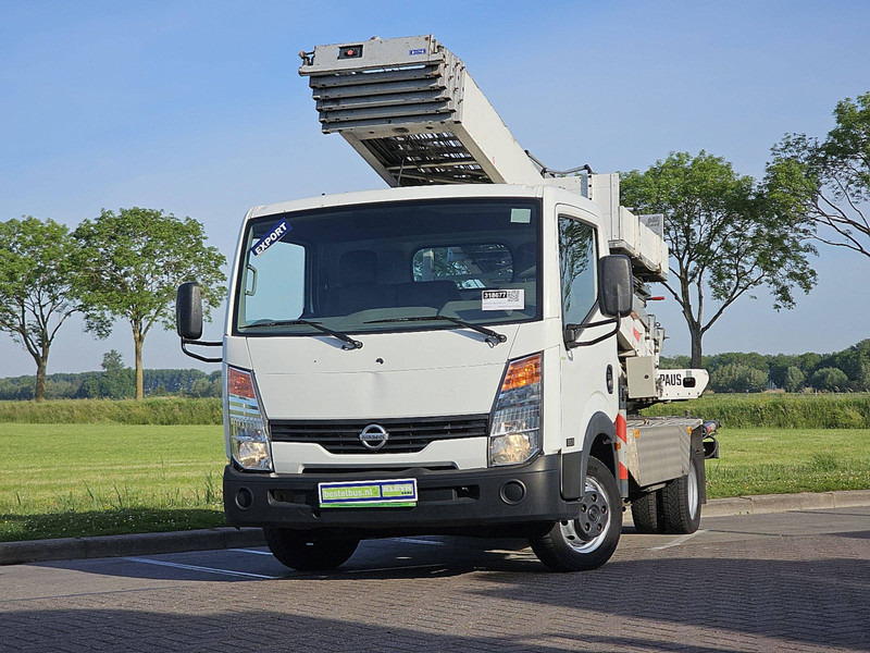 Nissan Cabstar 2.5 27M-Paus-Verhuislift - Furgoneta: foto 1 Nissan Cabstar 2.5 27M-Paus-Verhuislift - Furgoneta: foto 1