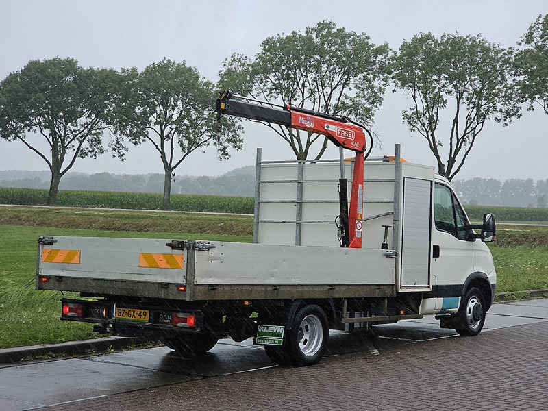 Iveco Daily 40C15 XL FASSI laadkraan - Furgoneta caja abierta: foto 3 Iveco Daily 40C15 XL FASSI laadkraan - Furgoneta caja abierta: foto 3