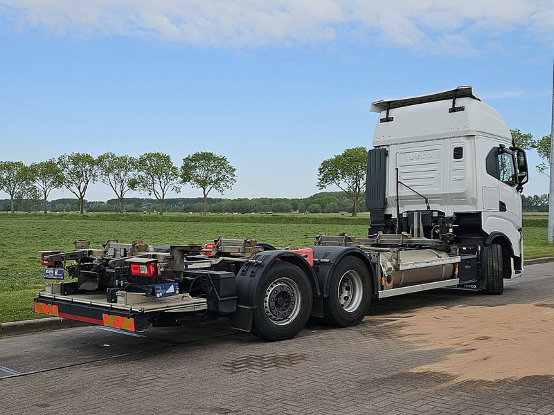Iveco S-WAY AS260S46 LNG INT. STEERAXLE - Camión portacontenedore/ Intercambiable: foto 3 Iveco S-WAY AS260S46 LNG INT. STEERAXLE - Camión portacontenedore/ Intercambiable: foto 3