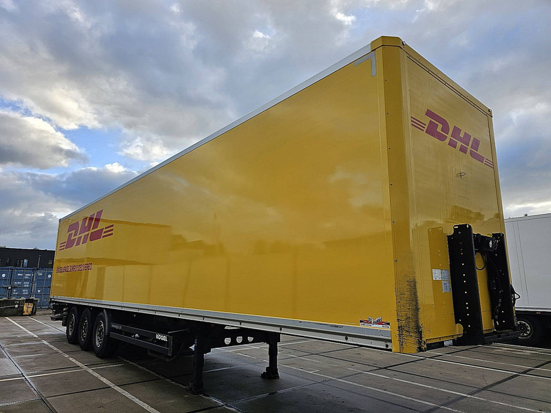 Kögel SKH24 LIFT AXLE TAILLIFT - Semirremolque caja cerrada: foto 3 Kögel SKH24 LIFT AXLE TAILLIFT - Semirremolque caja cerrada: foto 3