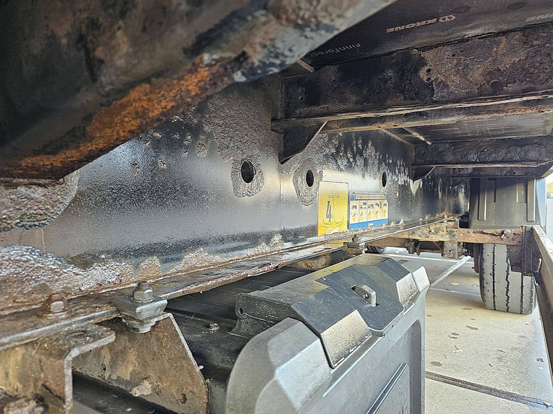 Semirremolque caja cerrada Krone KLEIDERKOFFER: foto 7 Semirremolque caja cerrada Krone KLEIDERKOFFER: foto 7