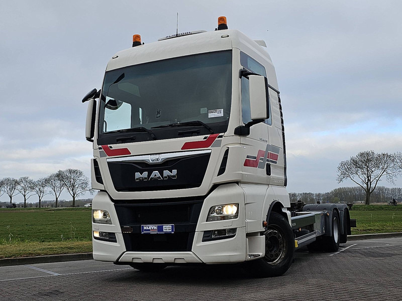 MAN 26.440 TGX XXL 6X2-4 INTARDER - Camión portacontenedore/ Intercambiable: foto 1 MAN 26.440 TGX XXL 6X2-4 INTARDER - Camión portacontenedore/ Intercambiable: foto 1