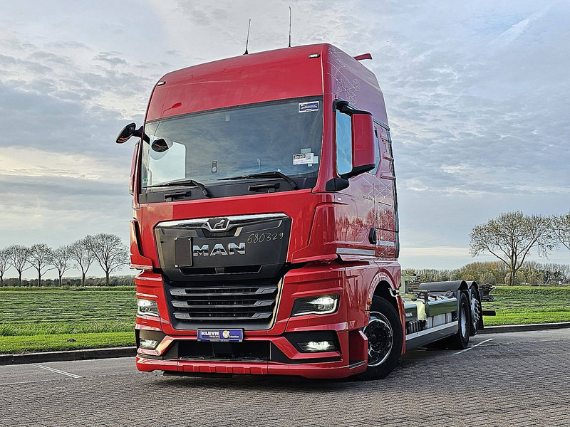 MAN 26.510 TGX GX 6X2 INTARDER - Camión portacontenedore/ Intercambiable: foto 1 MAN 26.510 TGX GX 6X2 INTARDER - Camión portacontenedore/ Intercambiable: foto 1