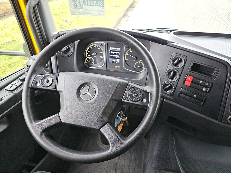 Foto del interior 1: Camión frigorífico Mercedes-Benz ATEGO 1224