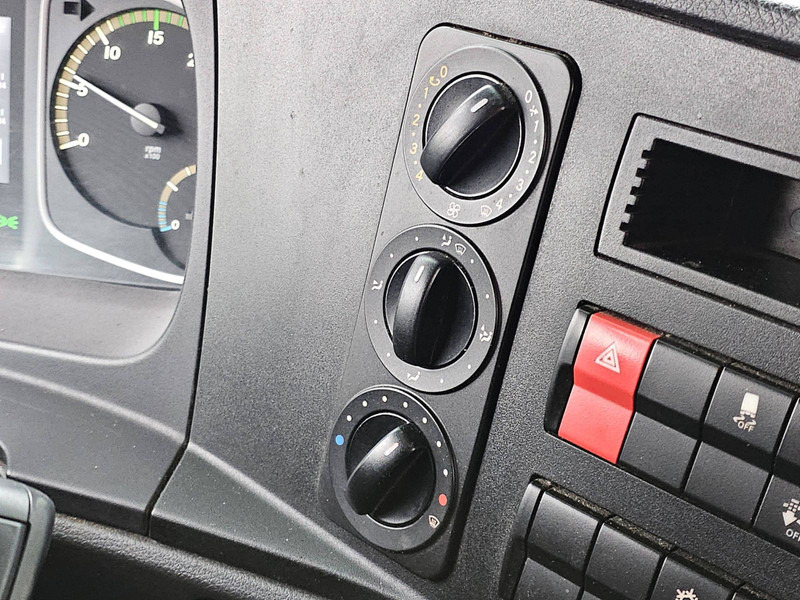 Camión frigorífico Mercedes-Benz ATEGO 1224: foto 10