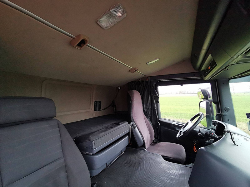 Foto del interior 3: Camión portavehículos Scania P410 TRUCK TRANSPORTER