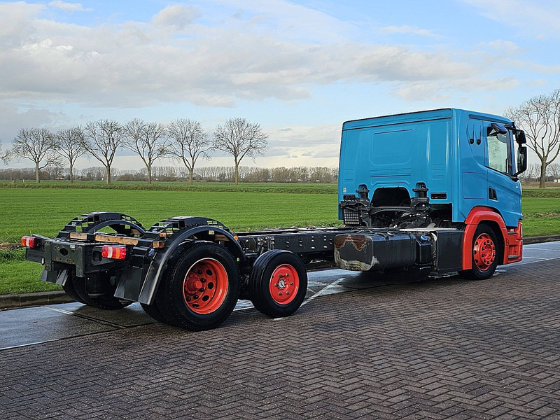 Scania P450 - Camión chasis: foto 3 Scania P450 - Camión chasis: foto 3