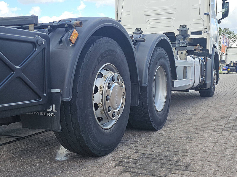 Camión portacontenedore/ Intercambiable Scania R450 6x2*4: foto 16