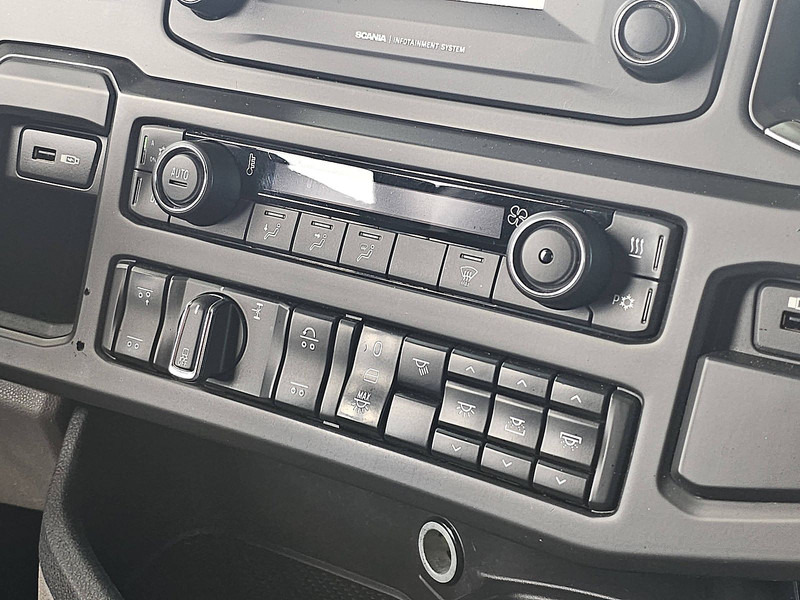 Camión portacontenedore/ Intercambiable Scania R450 6x2*4: foto 12