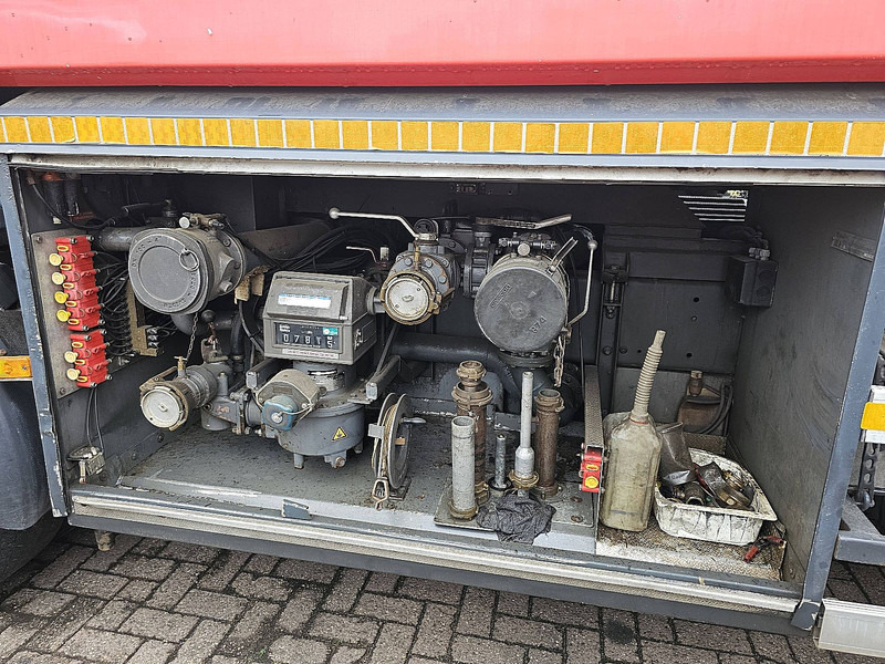 Camión cisterna Volvo FE 260.18: foto 20