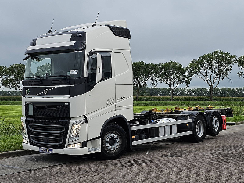 Volvo FH 460 6x2*4 - Camión portacontenedore/ Intercambiable: foto 2 Volvo FH 460 6x2*4 - Camión portacontenedore/ Intercambiable: foto 2