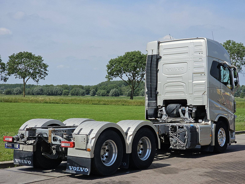 Volvo FH 750 6X2 9T FA WB 430 - Camión chasis: foto 3 Volvo FH 750 6X2 9T FA WB 430 - Camión chasis: foto 3