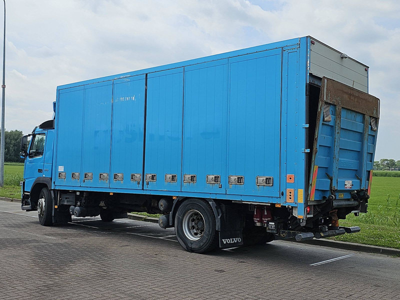 Camión caja cerrada Volvo FM 370 19.5T  DOORS LIFT AC: foto 6