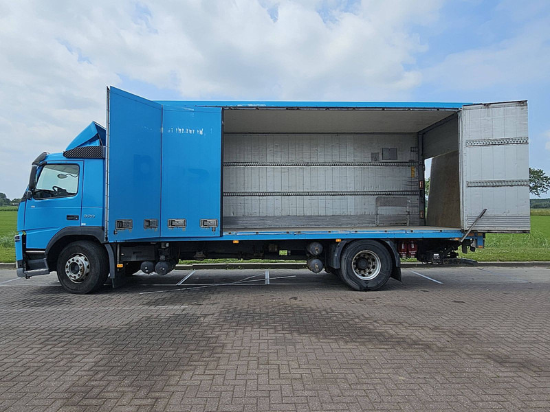 Camión caja cerrada Volvo FM 370 19.5T  DOORS LIFT AC: foto 15