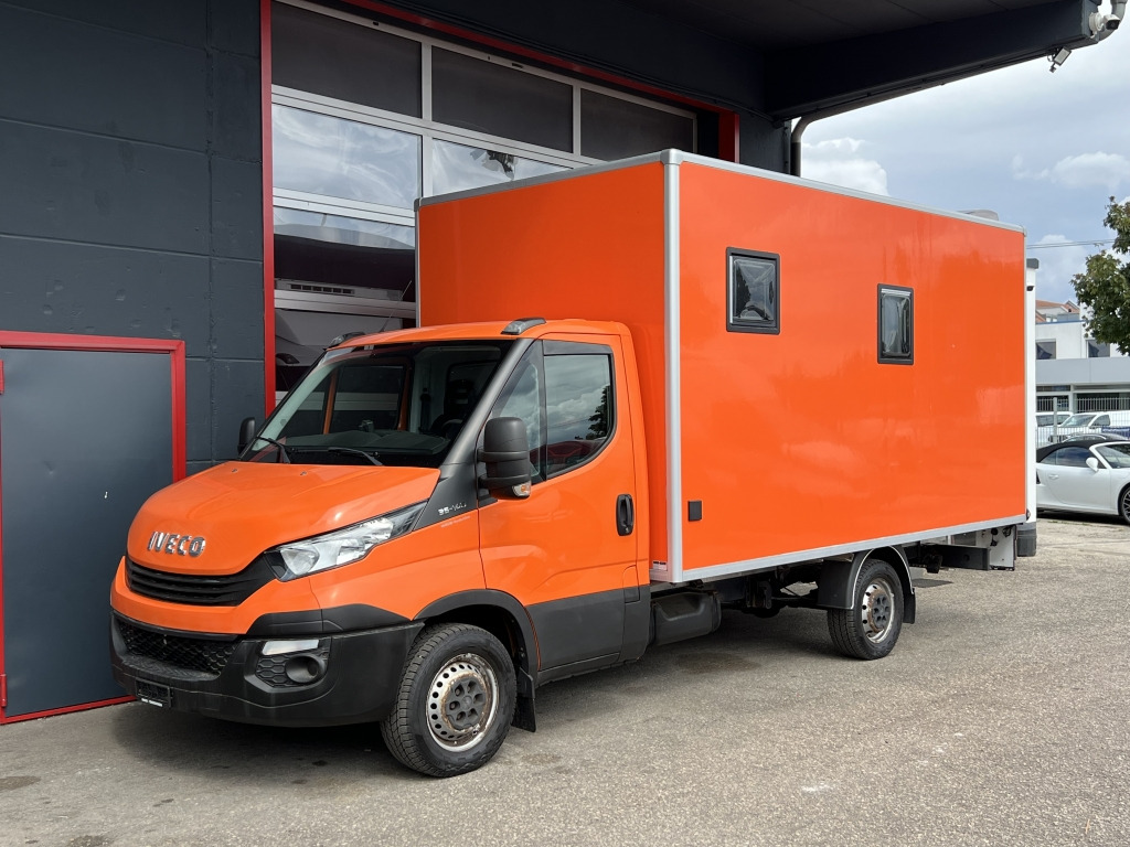 Autocaravana Iveco Daily 35S14 Klima Orig.127'km Küche Doppelbett: foto 8