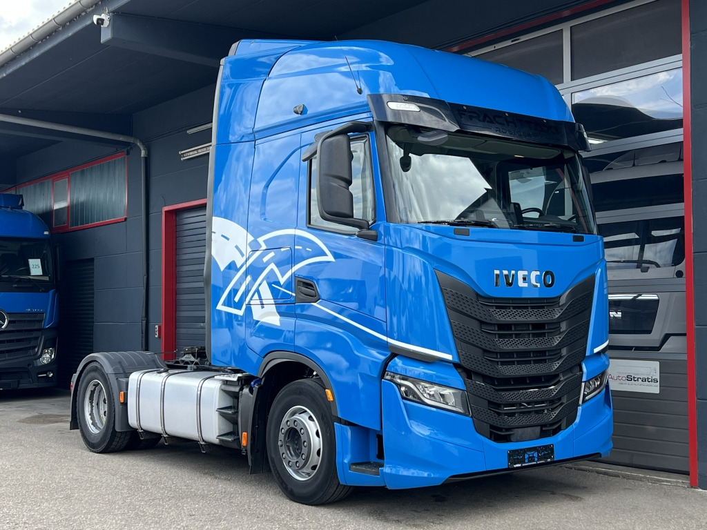 Iveco S-WAY AS440S48 Stralis Intarder 2x Kühlschrank - Cabeza tractora: foto 1 Iveco S-WAY AS440S48 Stralis Intarder 2x Kühlschrank - Cabeza tractora: foto 1