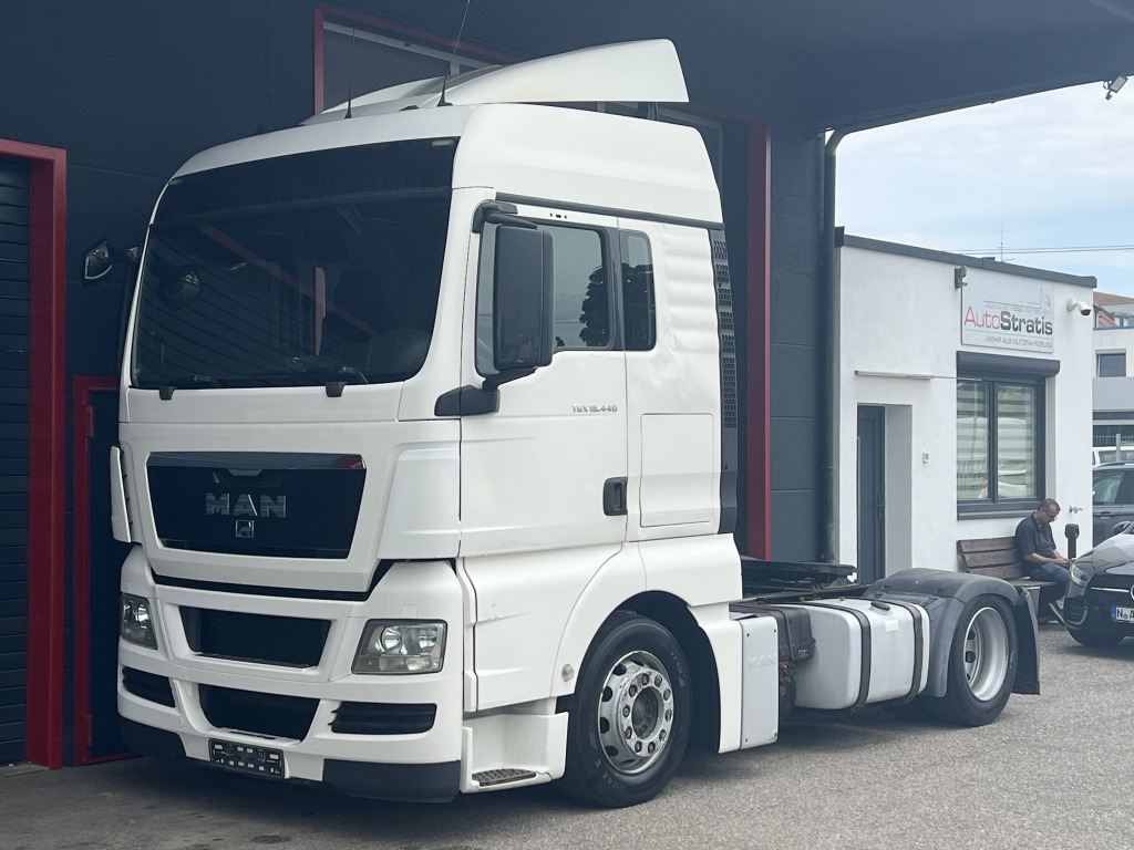 MAN TGX 18.440 EEV Klimaautomatik Motorbremse 2xBett - Cabeza tractora: foto 5 MAN TGX 18.440 EEV Klimaautomatik Motorbremse 2xBett - Cabeza tractora: foto 5