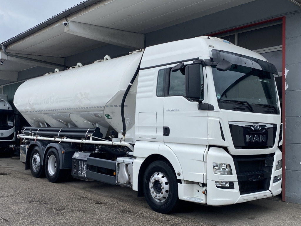 MAN TGX 26.440 E6 KlimaRetarder32m³ Silo Kompressor - Limpieza de alcantarillado: foto 1 MAN TGX 26.440 E6 KlimaRetarder32m³ Silo Kompressor - Limpieza de alcantarillado: foto 1