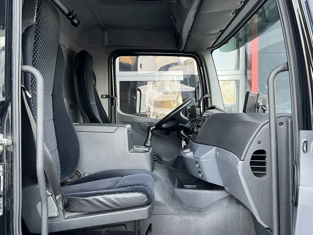 Mercedes-Benz Axor 1833 7m Koffer 2x Schwenkwand LBW Or.382'km - Camión transporte de bebidas: foto 3 Mercedes-Benz Axor 1833 7m Koffer 2x Schwenkwand LBW Or.382'km - Camión transporte de bebidas: foto 3