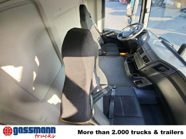 Iveco T-Way 360 6x6, Kran 12-21m/t - Camión volquete, Camión grúa: foto 4 Iveco T-Way 360 6x6, Kran 12-21m/t - Camión volquete, Camión grúa: foto 4