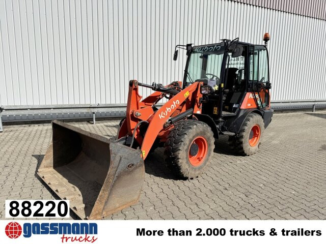 Kubota R090 4x4, Palettengabel, ca. 838 Betr.-Std. - Cargadora de ruedas: foto 1 Kubota R090 4x4, Palettengabel, ca. 838 Betr.-Std. - Cargadora de ruedas: foto 1