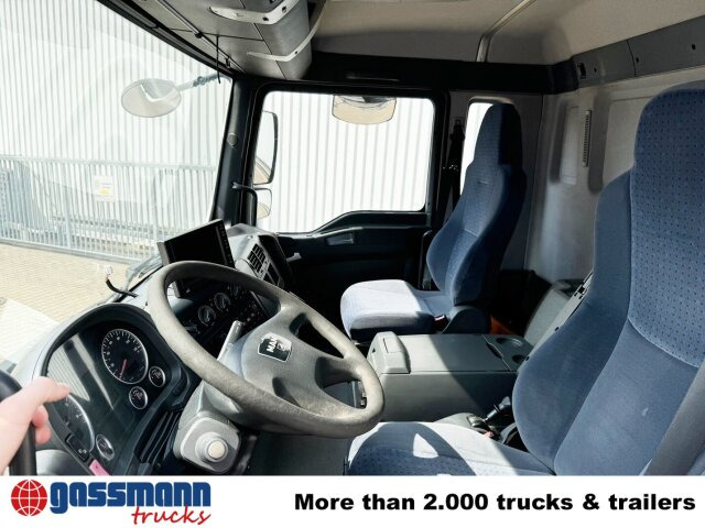 MAN TGA 26.390 6X2-4 BL, Lenk-/Liftachse, Willig - Camión cisterna: foto 5 MAN TGA 26.390 6X2-4 BL, Lenk-/Liftachse, Willig - Camión cisterna: foto 5